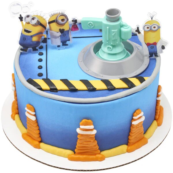 Minions Fart Bubble Blaster Cake Topper, 4 Piece Decoration Set With Working Bubble Wand, Stand, & Kevin, Bob, & Stuart Cake Kit