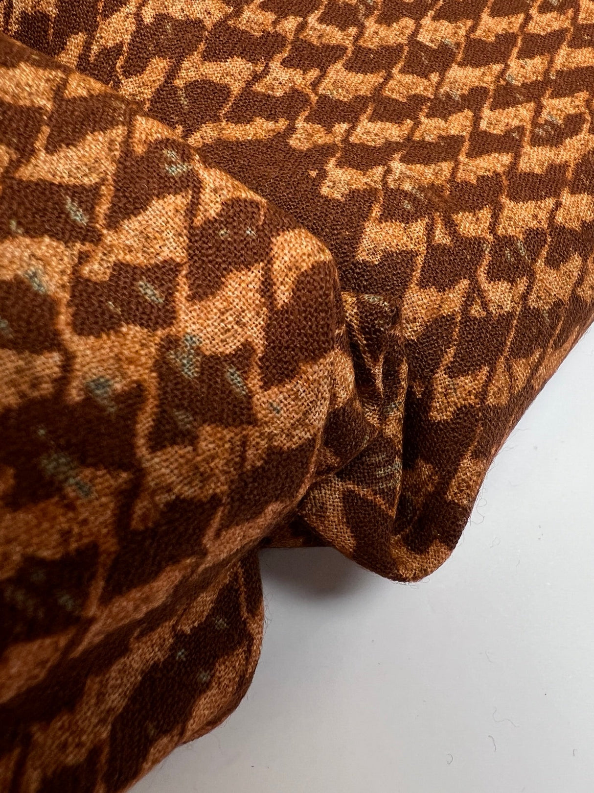 Wool Houndstooth Brown Beige
