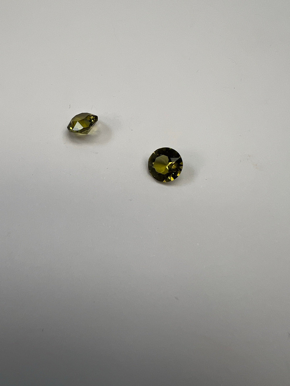 Green Shades Crystal Sewing Notions