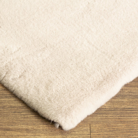 Soft Touch Faux Rabbit Chinchilla Feel Polyester Fabric - Solid Colors, 1" Pile Height (1 Rug)