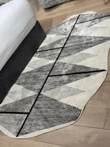 Z327A Polyester Area Rug - Silver-Toned With Charcoal Patterns And Bold Irregular Black Geometric Detailing, Black (5' 3" X 7' 6", 7' 9" X 10' 5")