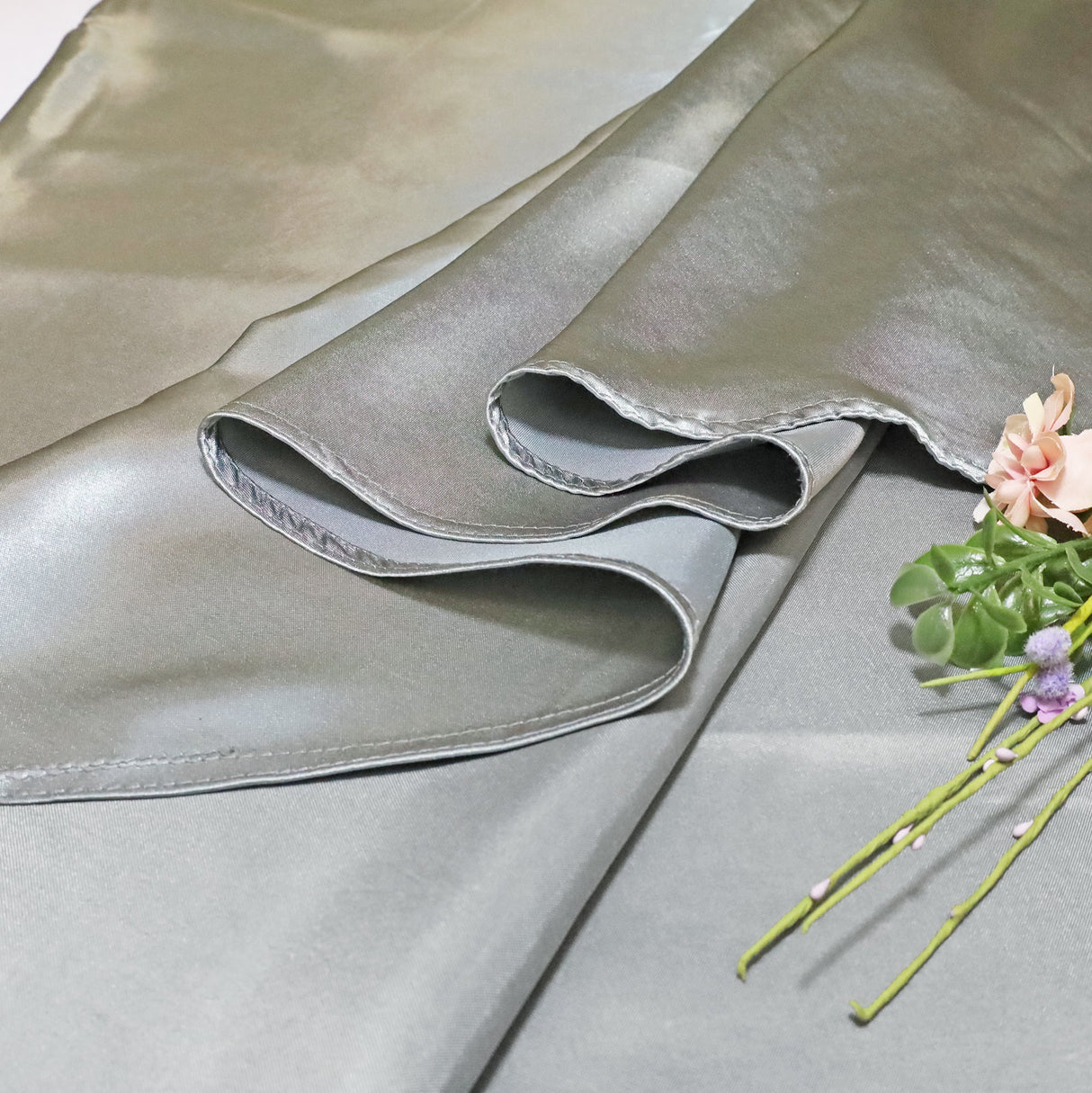 Round Satin Tablecloth 132" Silver