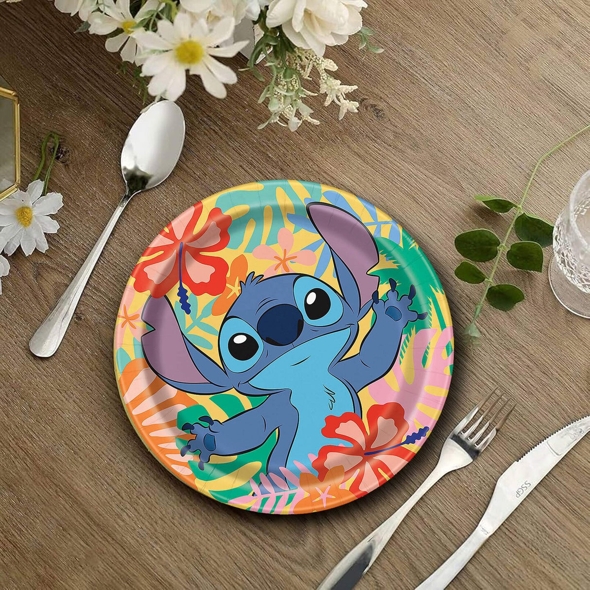 8 Count Lilo & Stitch Paper Plates 8 3/4 Inch Disney Luau Birthday Party Supplies