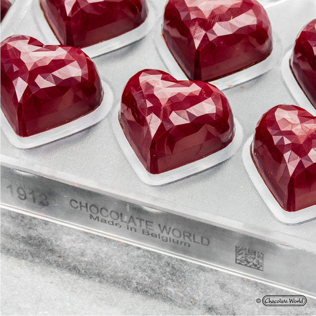 Chocolate World Polycarbonate Chocolate Mold, Faceted Heart, 21 Cavities