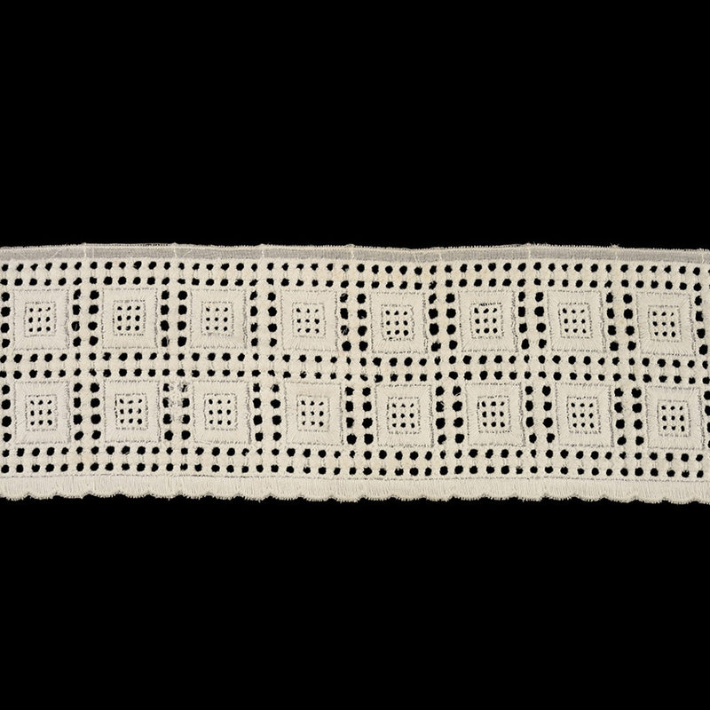 White Windows Venise Lace Trim with Scalloped Edge - 3"