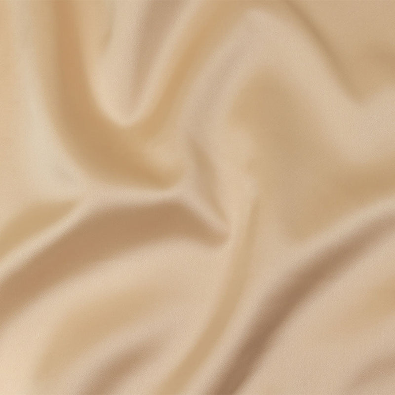 Carolina Herrera Italian Cream Peach Polyester Duchesse Satin