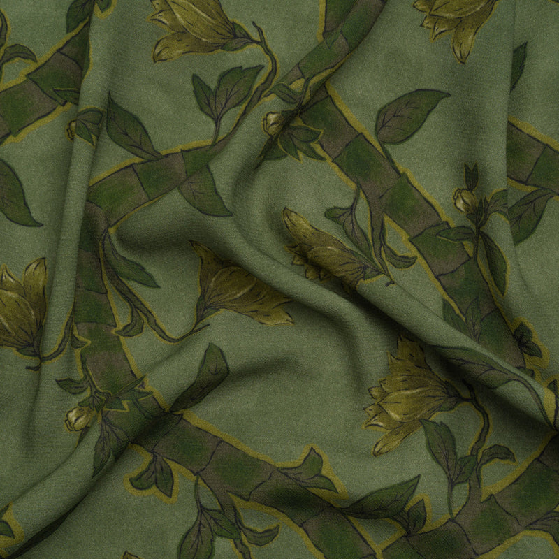 Sustainable Viscose Crepe Print - Green Floral Ogee Lattice - Mood Exclusive Intertwined Vines
