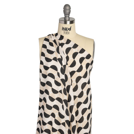 Viscose and Linen Woven Panel Print - Black and White Split Circles - Mood Exclusive Circle Back
