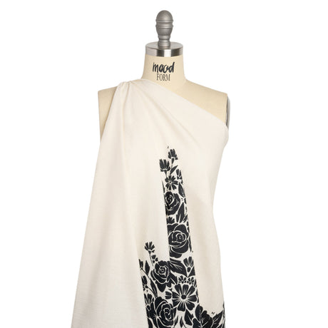 Crinkled Cotton Gauze Panel - Black and White Roses - Mood Exclusive Mounting Roses Print