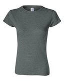 Camiseta Gildan Softstyle para mujer con cuello redondo y manga corta | Camiseta semi ajustada de algodón peinado