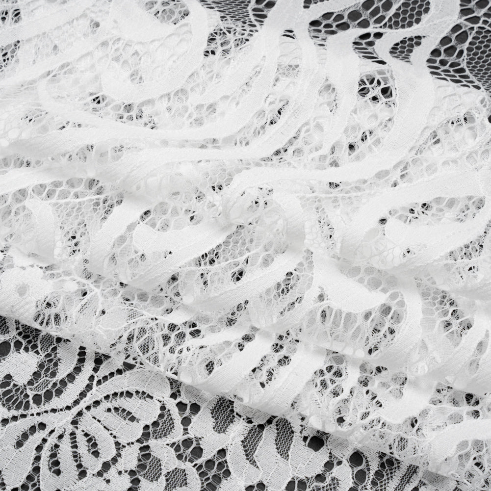 Chantilly Lace - White Floral Lattices