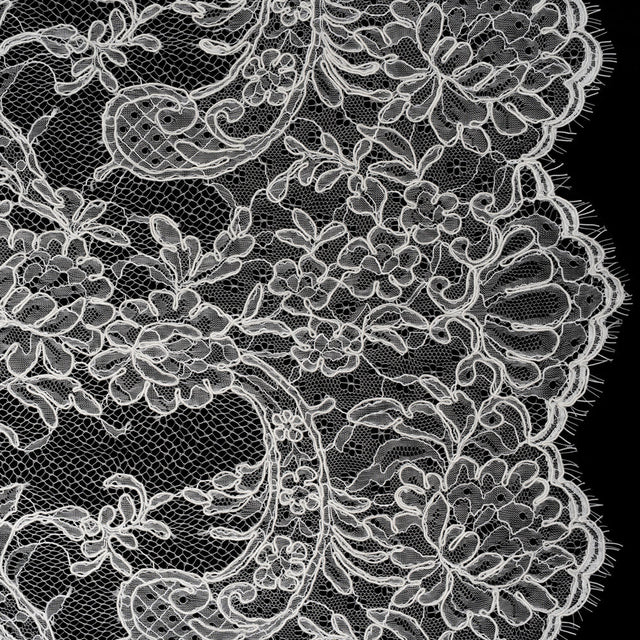 Corded Lace with Finished Edges - Off White Floral
