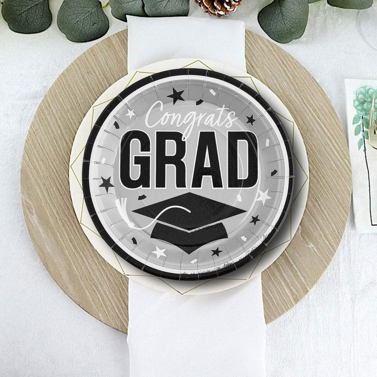 25 Count Silver Congrats Grad 9 Inch Paper Plates for Sleek Graduation Table Settings