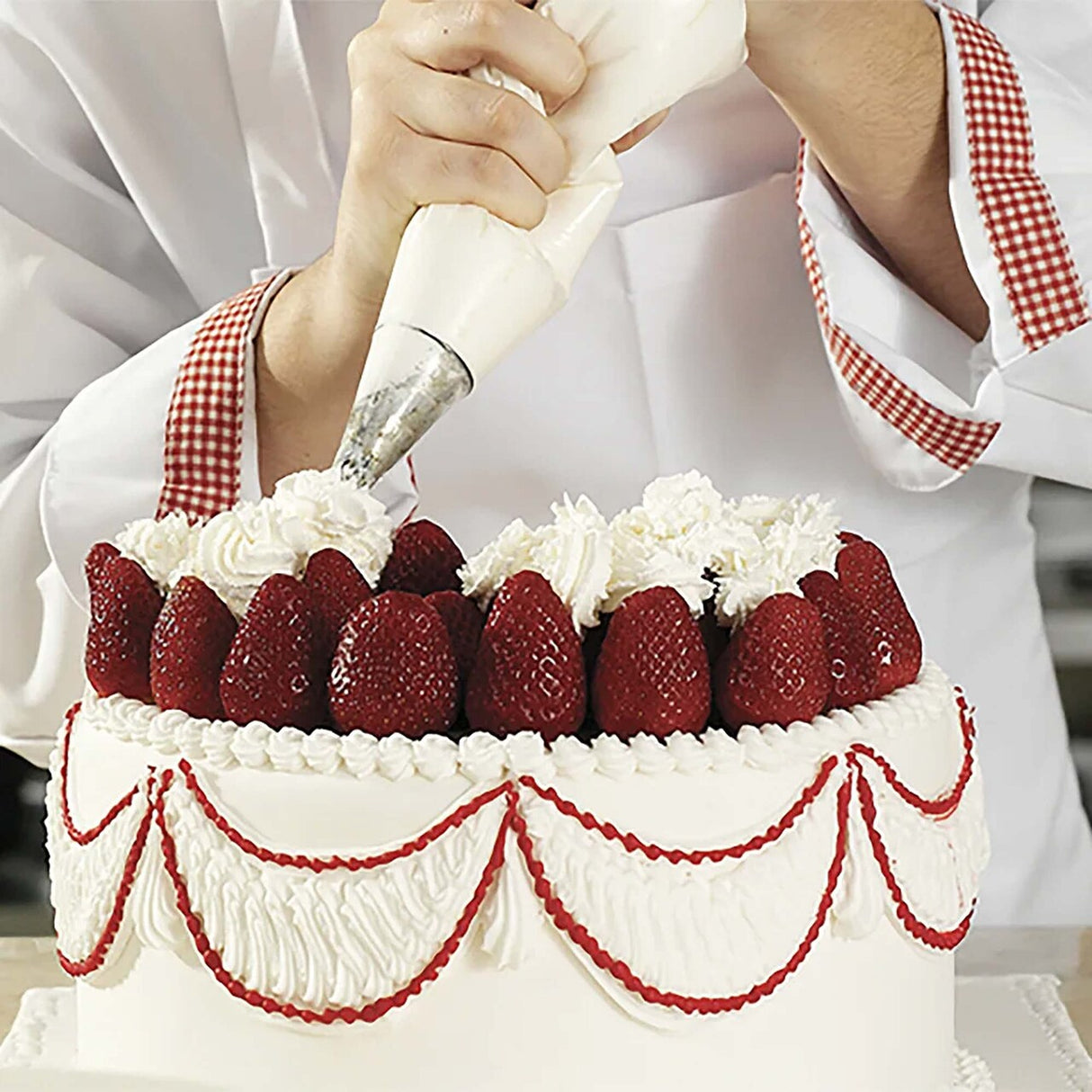 26 Piece Cake Decorating Tube Set Stainless Steel with Storage Box