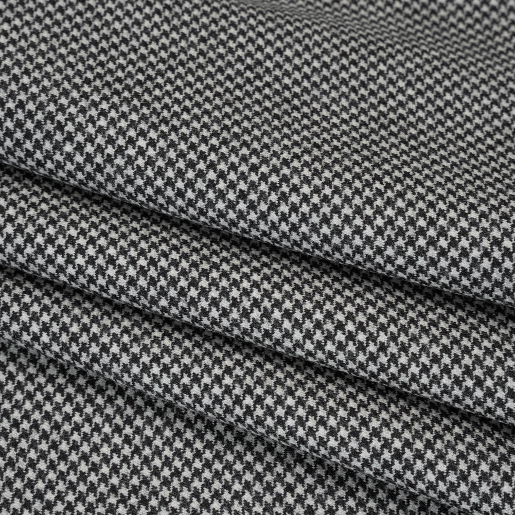 Brushed Virgin Merino Wool Twill - Black and White Little Houndstooth