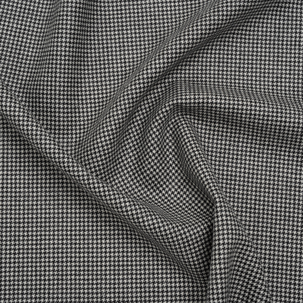 Brushed Virgin Merino Wool Twill - Black and White Little Houndstooth