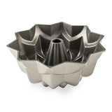 Nordic Ware 53137 Vintage Star Bundt Pan