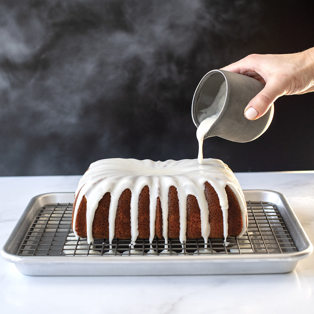 Nordic Ware 81677 Classic Fluted Loaf Pan