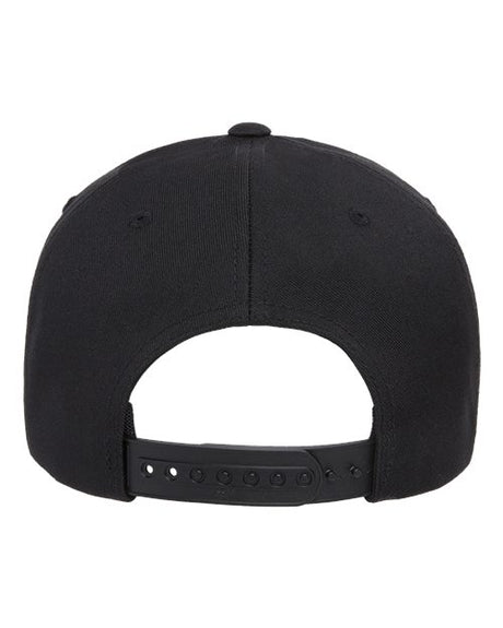 Adjustable Performance Cap Flexfit NU offering a versatile fit for training, recreation, and outdoor wear