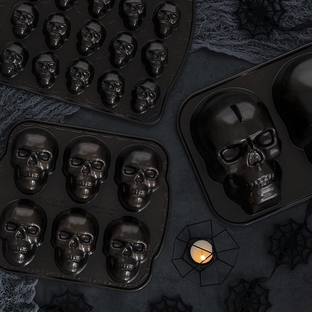 Nordic Ware Halloween Skull Cakelette Pan - Black