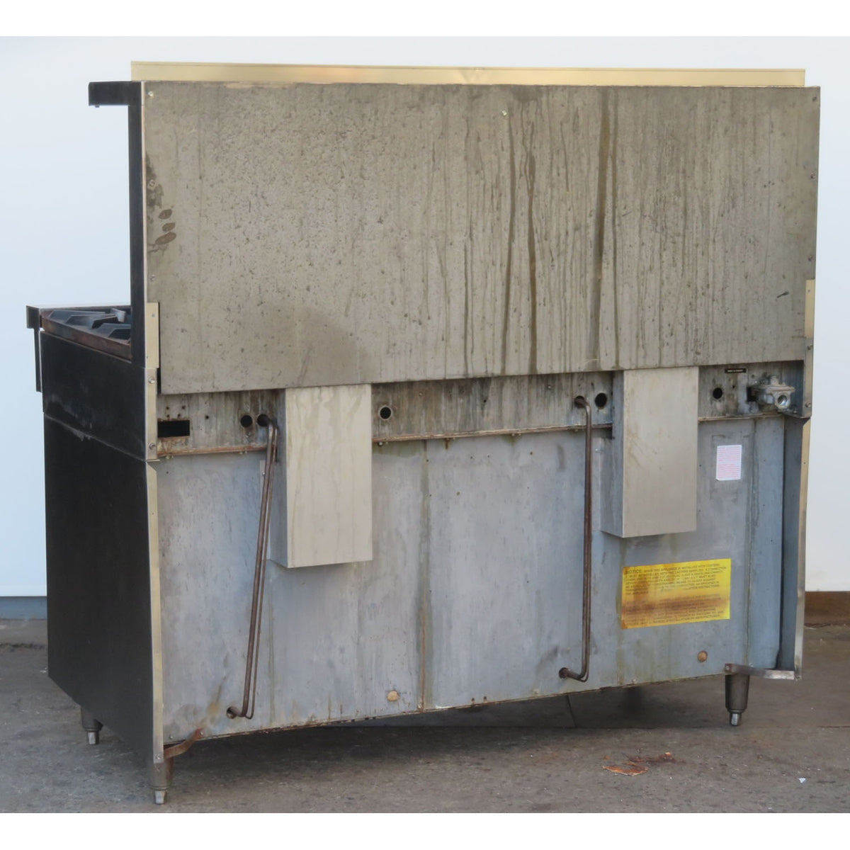 Garland 10 Burner Natural Gas Range Model SX-10-2626, Used Very Good Condition
