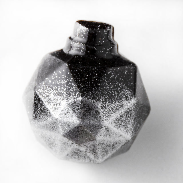 Greyas Polycarbonate Chocolate Mold, Faceted Ornament by Luis Amado, 24 Cavities