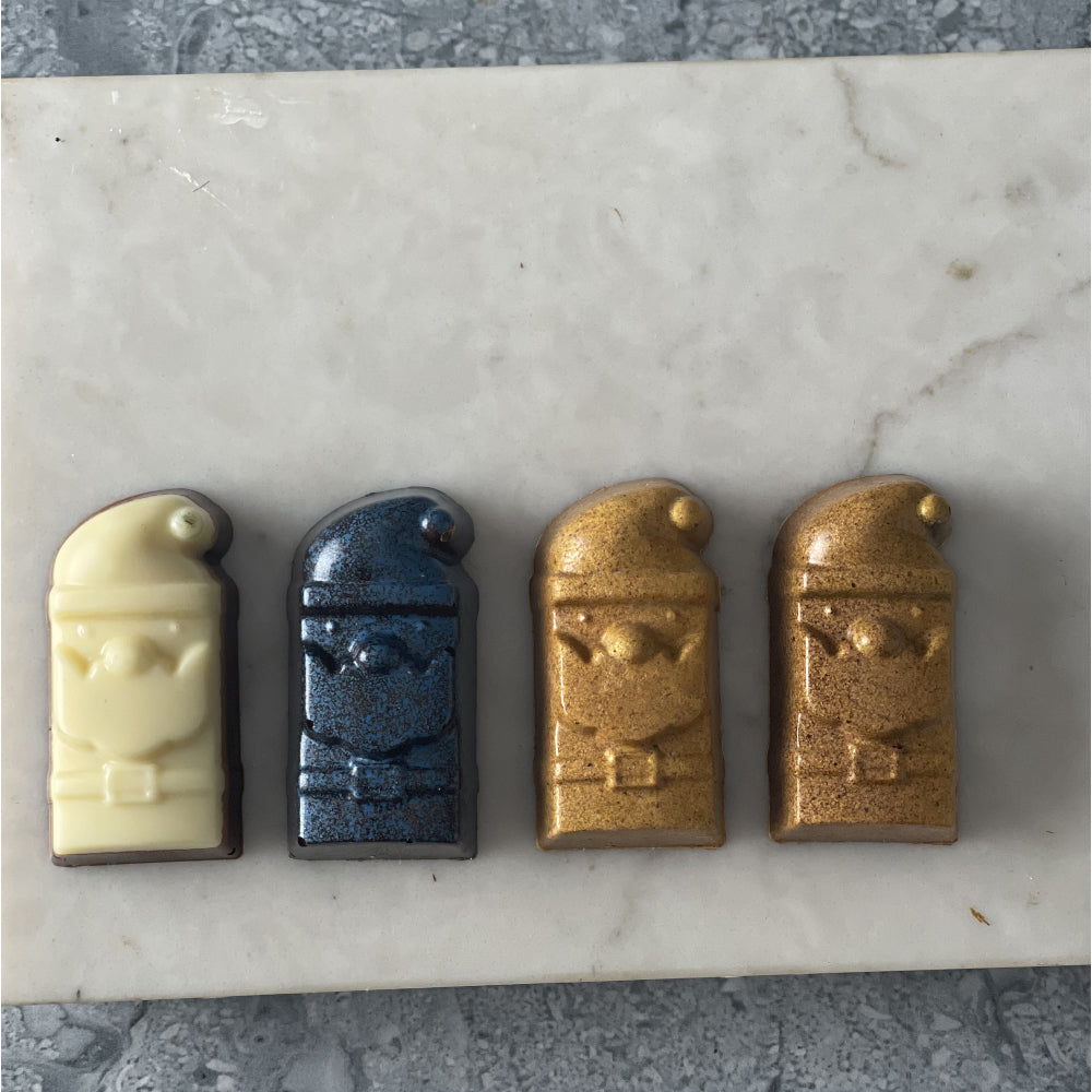 Greyas Polycarbonate Chocolate Mold, Santa Praline by Luis Amado, 18 Cavities