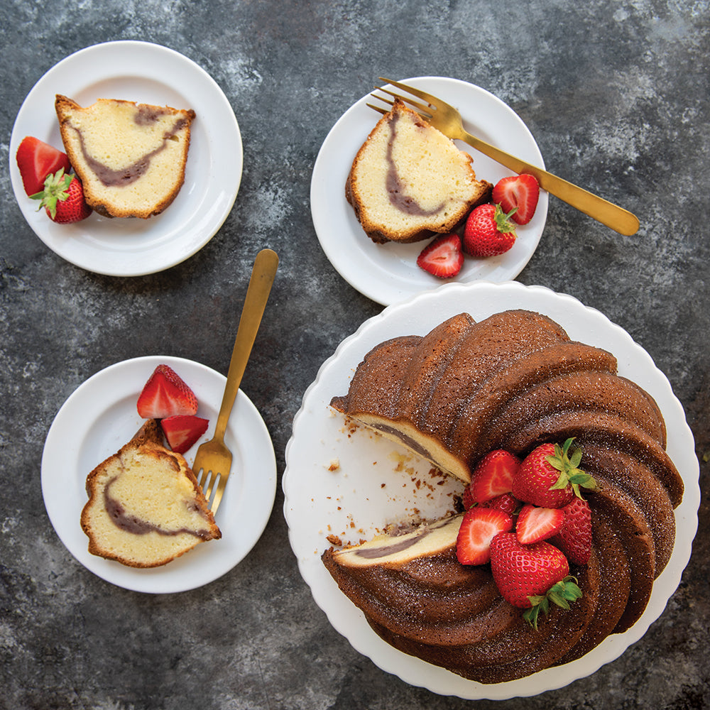 Nordic Ware Swirl Bundt Pan, 10 Cup