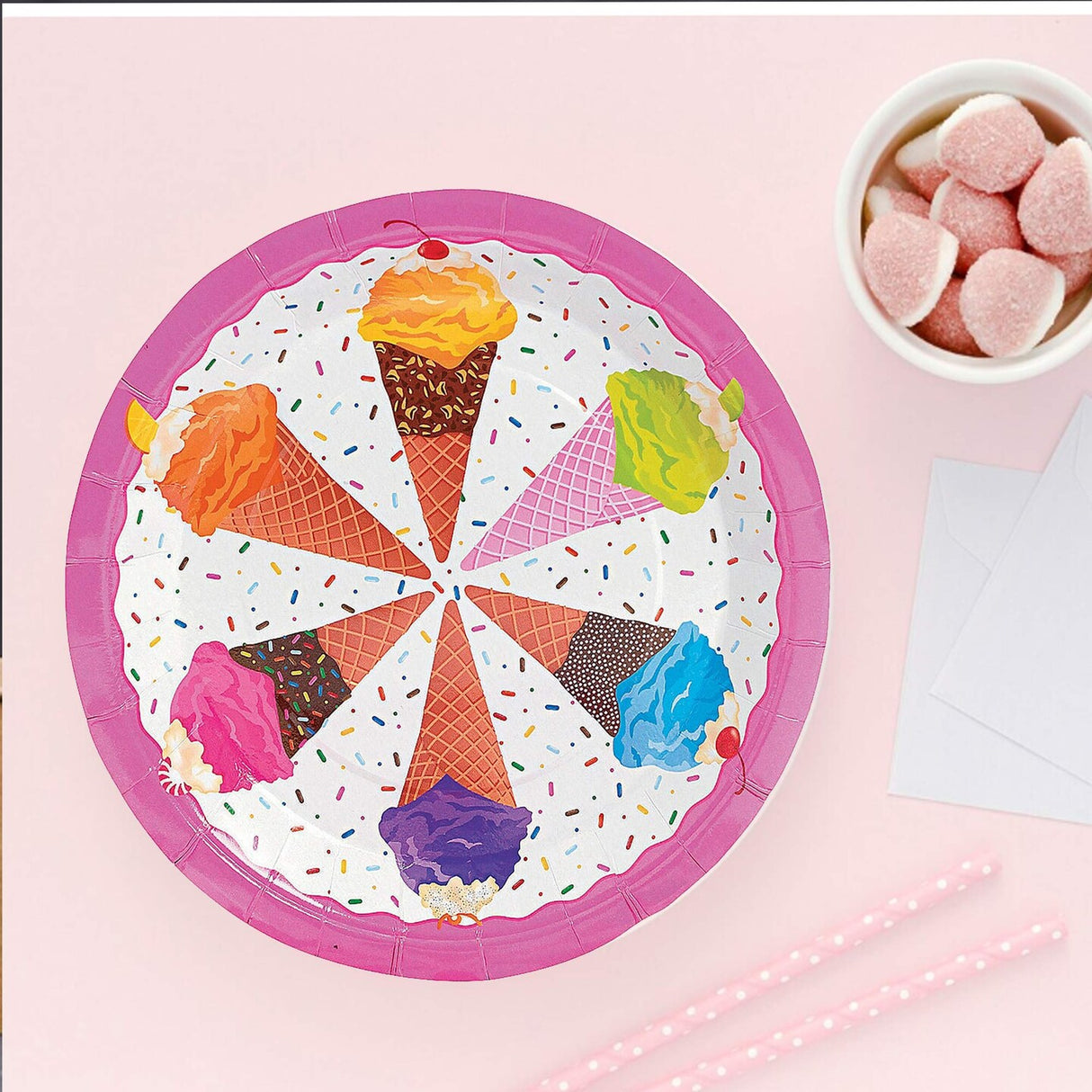 8 Count I Scream For Ice Cream Party Paper Plates 9 Inch for Birthday Celebrations