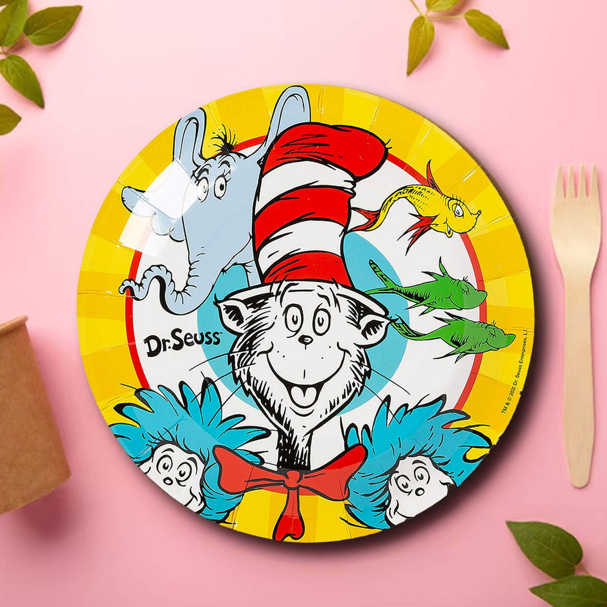 8 Count Dr Seuss Horton and Cat in the Hat Friends Paper Dinner Plates for Kids Parties 9"