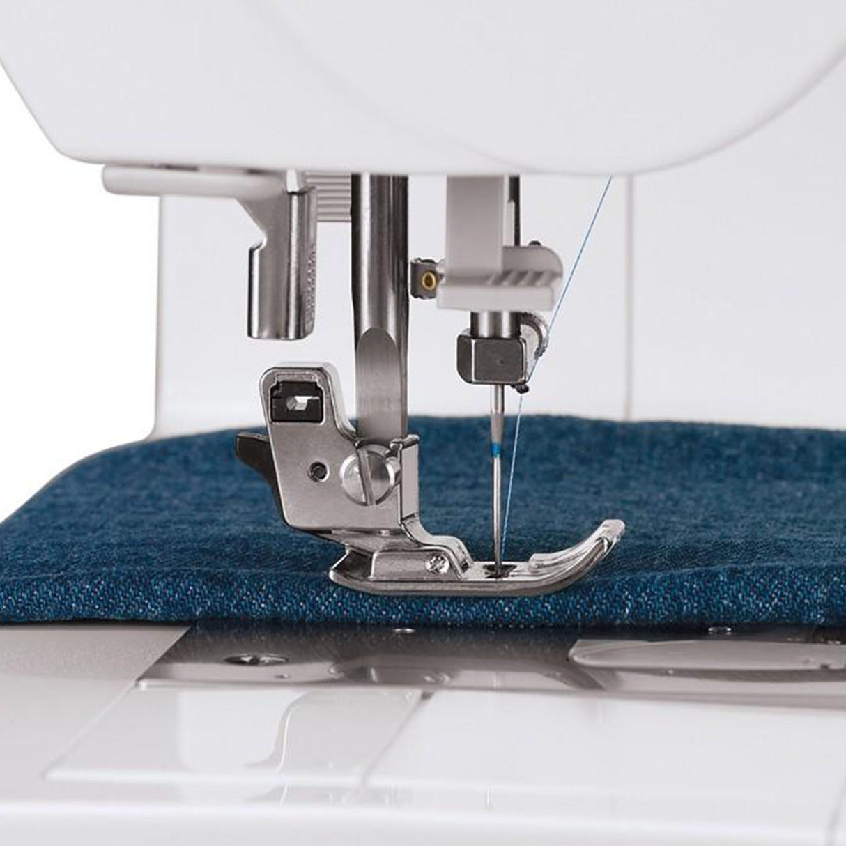 Singer Quantum Stylist 9985 Sewing Machine - Multi Stitch, Color Touch LCD, 13 Buttonhole Styles (1 Unit)