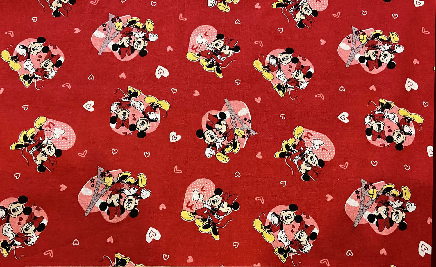 Quilting Cotton Disney Mickey and Minnie Paris Love Valentines Kissing Red