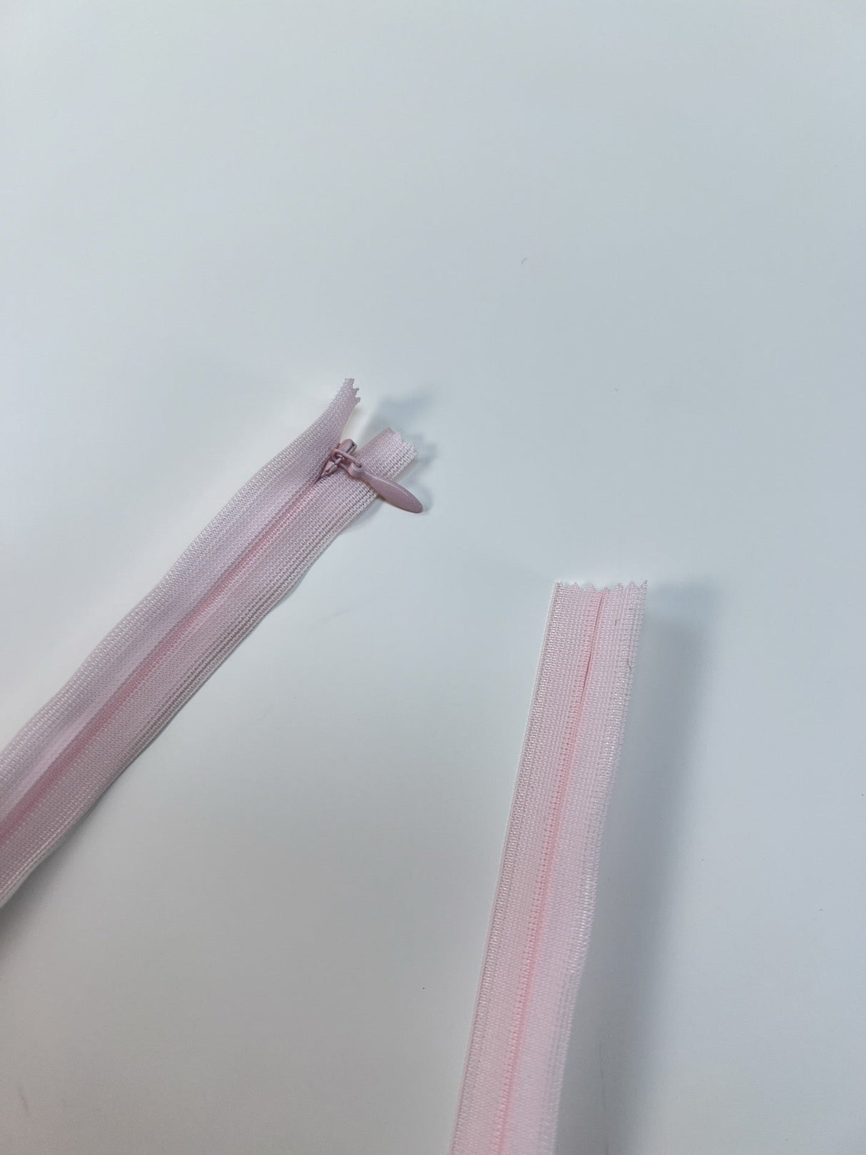Pink Polyamide Sewing Notions
