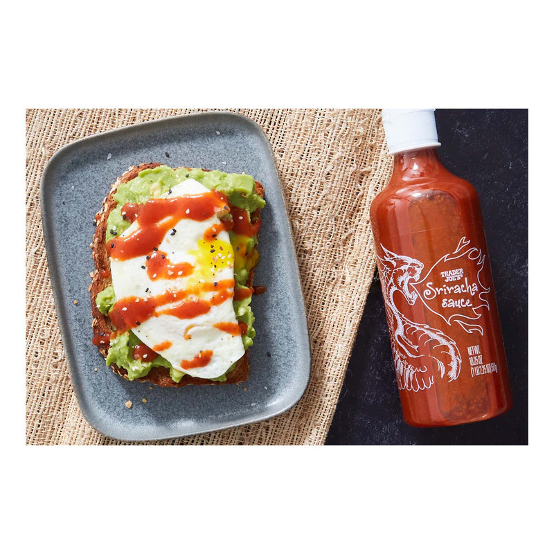 Sriracha Sauce – Fiery, Garlicky, Sweet & Tangy Chili Sauce