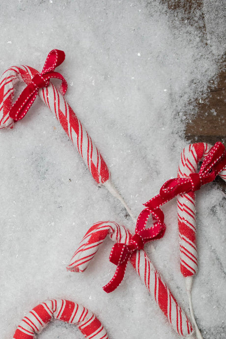 26” Frosty Peppermint Candy Cane with Bow Spray