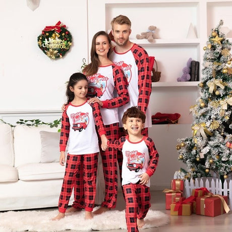 Conjunto de ropa de noche navideña Merry Christmas con Santa y coche
