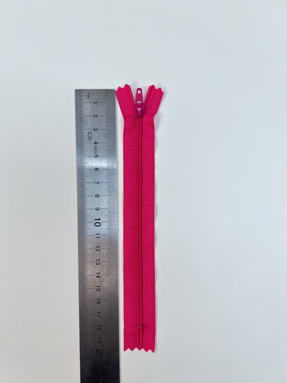 Pink Polyamide Sewing Notions