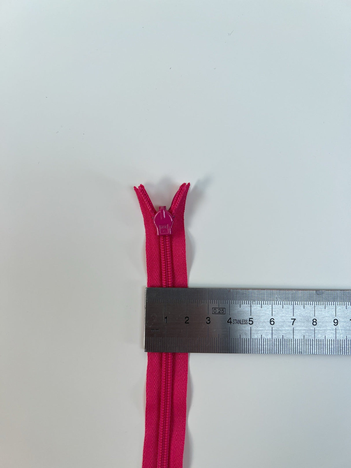 Pink Polyamide Sewing Notions