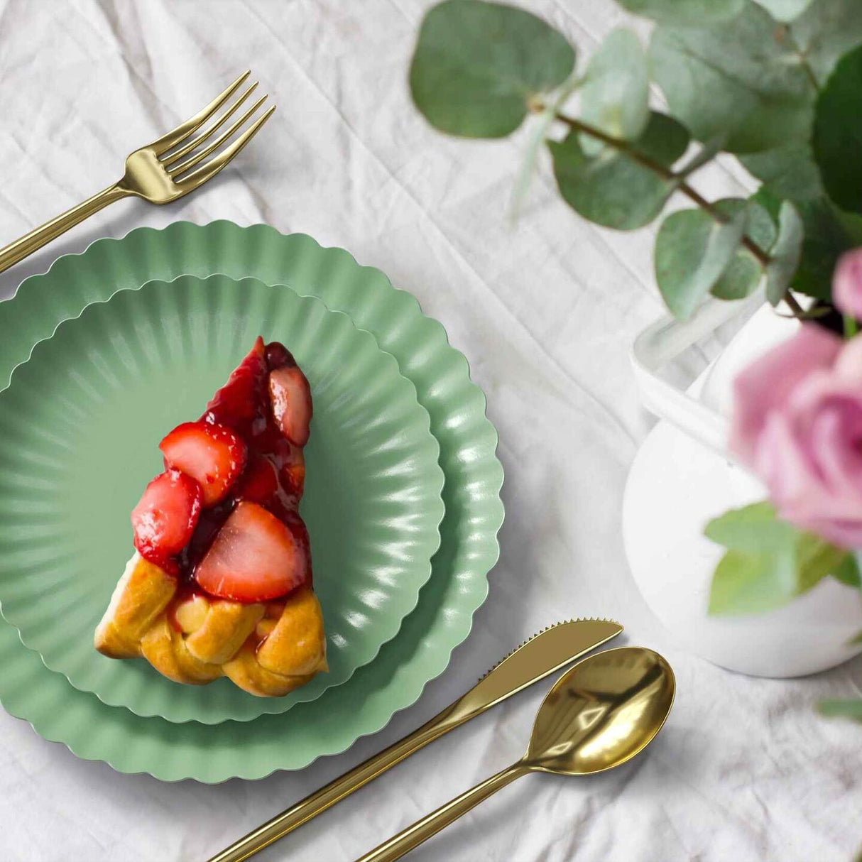 40 Count Scalloped Matcha Green Paper Plates Elegant Disposable Combo Set for Parties 10.5 In. + 8.5