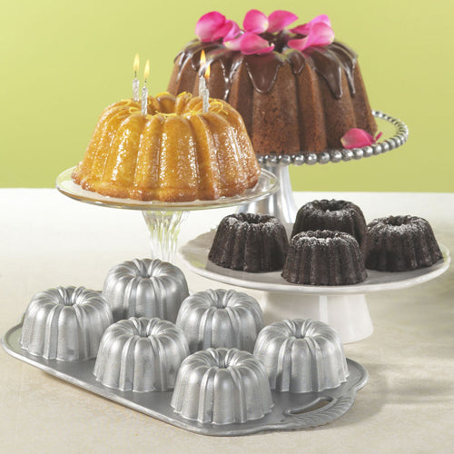 Nordic Ware Commercial Anniversary Bundtlette Pan