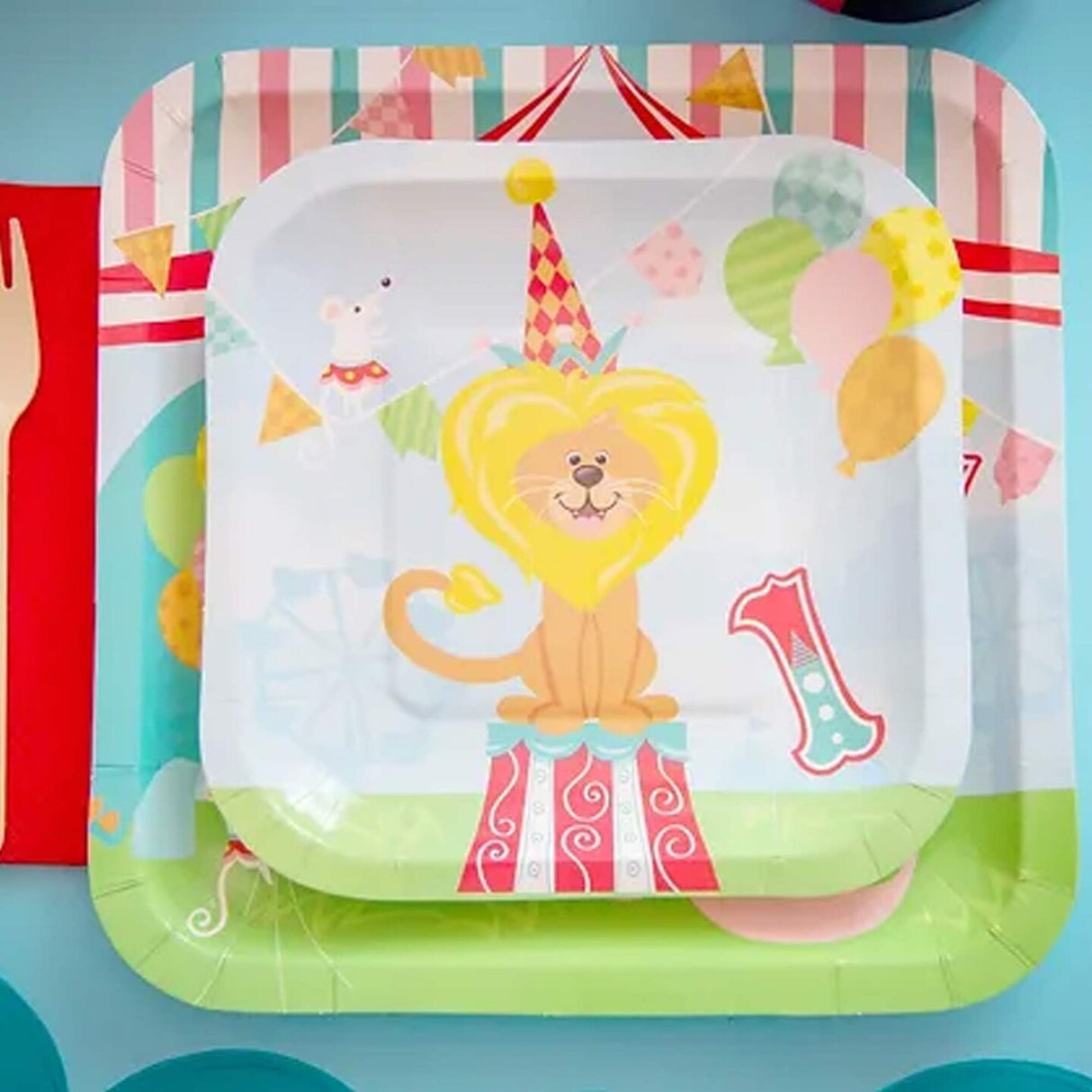 8 Ct. 1st Birthday Circus Dessert Plates Colorful Lion Theme Party Plates 7 1/4"
