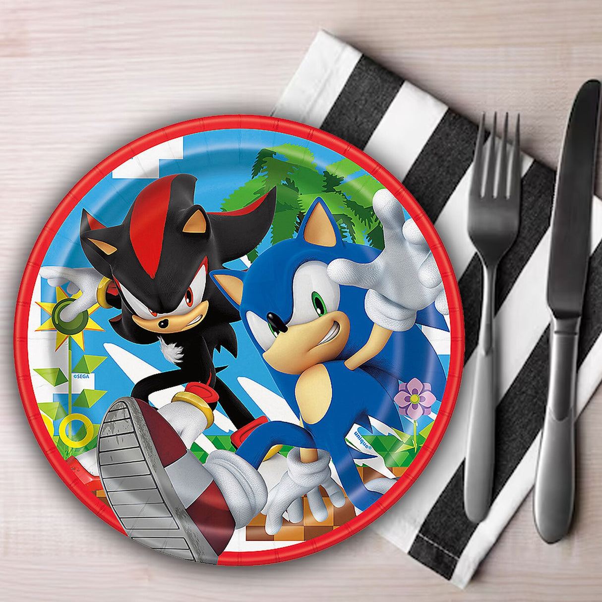 8 Ct. Sonic the Hedgehog 7" Party Disposable Paper Dessert Plates