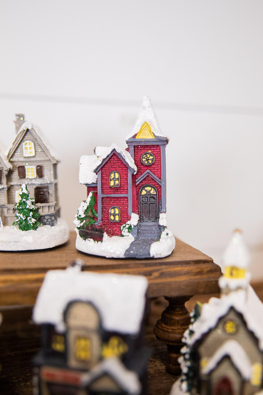 Lighted Holiday House with Battery Powered LEDs