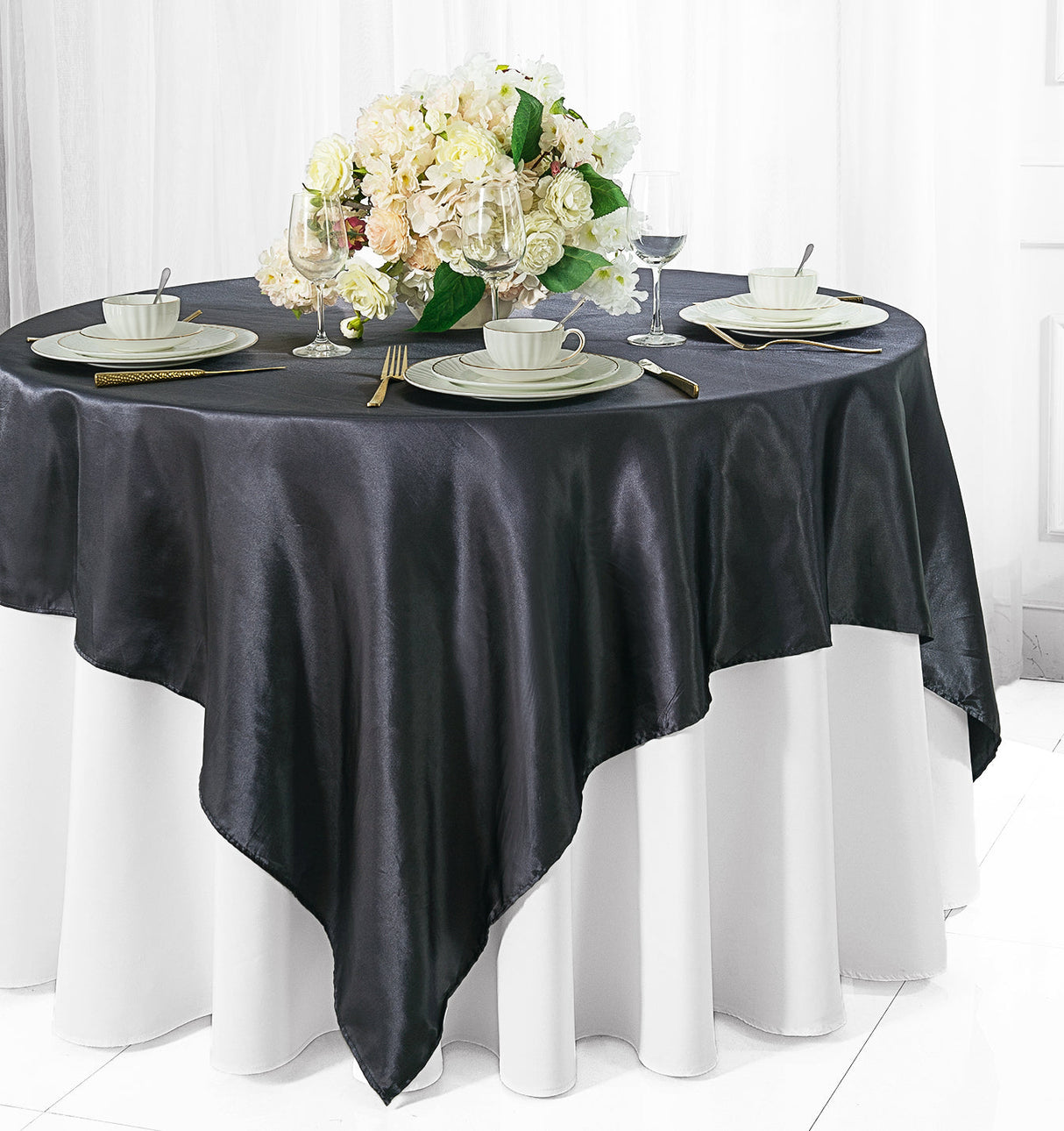 Soft Satin Rectangular Tablecloth – Elegant Reception Cloth
