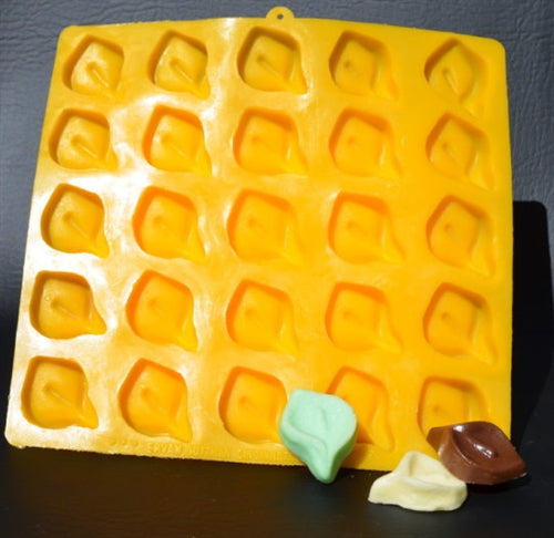 Lily Flexible Chocolate Mold - CM128