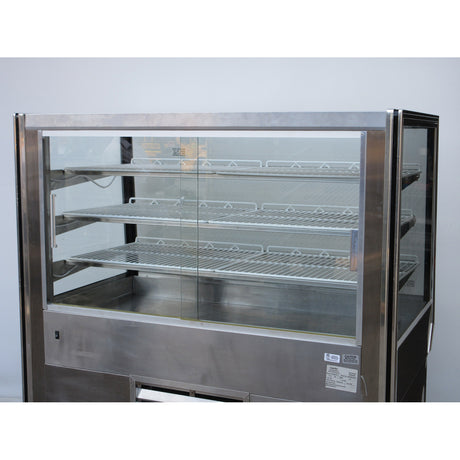 Leader HBK57D Dry Bakery Case, Used Excellent Condition