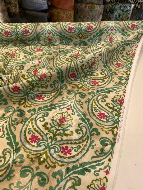 P Kaufmann Outdoor Summer Medallion Leaf Green Spun Polyester Fabric - Leaf Green Medallion Pattern, 54" Width (1 Yard)