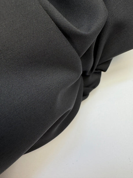 Virgin Wool Suiting Black Super 150s