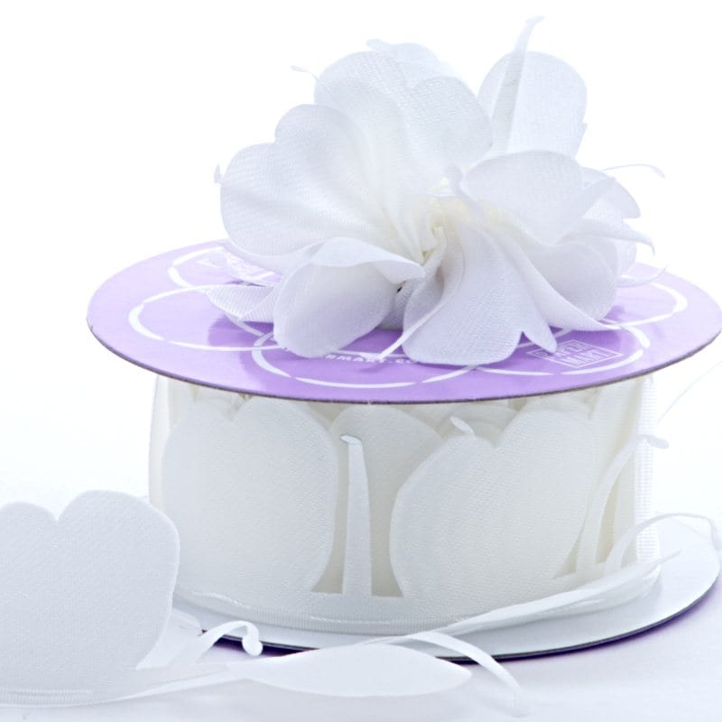 Fabric Petal Pull Bow White  1 1/2 ''  10 yd - 1 / ROLL