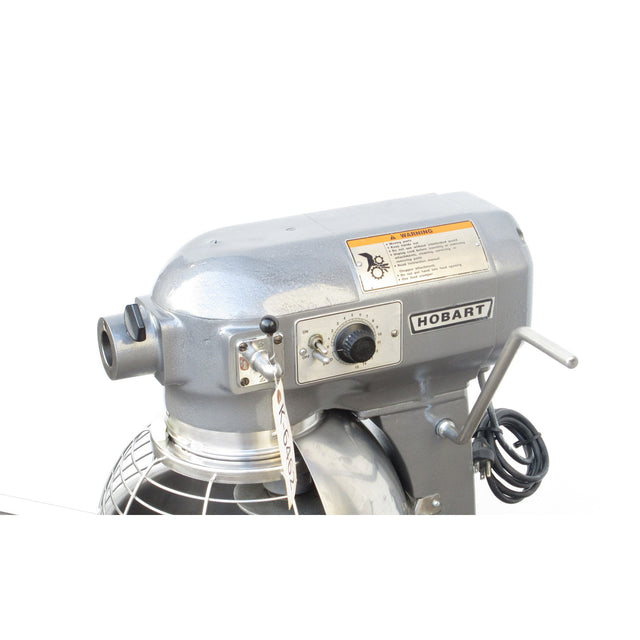 Hobart A200 Mixer 20 Qt, Bowl And 2 Attachments Included, Used Excellent Condition
